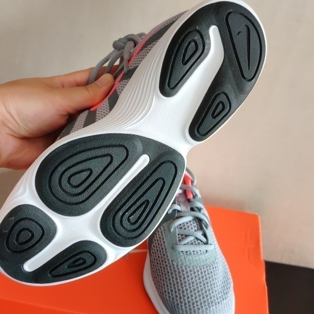 Nike Sneaker K17 - Picture 3 of 7